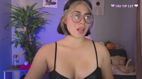 Pamela online show from July 26, 2026, 5:42 pm