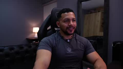 loganmartinx online show from July 18, 2026, 10:46 pm