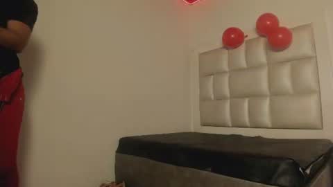 lola_js online show from June 24, 2026, 11:42 am