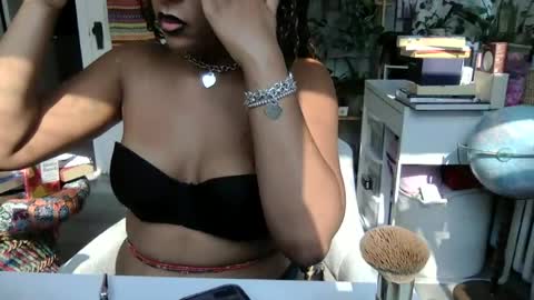 Lola Lustful online show from July 14, 2026, 9:09 pm