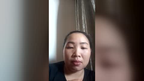 lonna_baby online show from August 2, 2026, 12:42 am