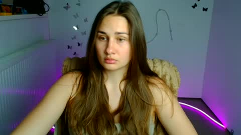 Lora online show from June 22, 2026, 5:37 am
