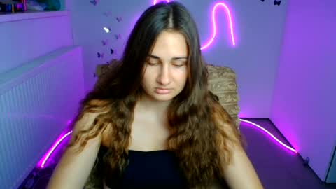 Lora online show from July 2, 2026, 5:57 am