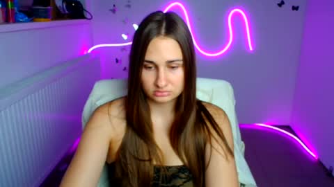 Lora online show from July 21, 2026, 5:32 am