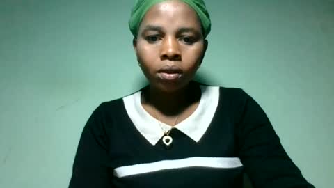 lorienne98 online show from June 16, 2026, 2:52 pm
