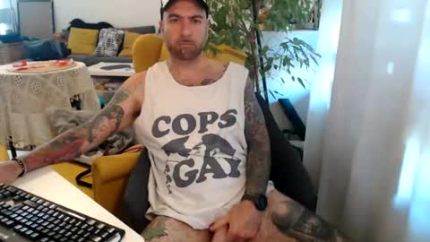 Guapito online show from July 30, 2026, 8:35 am
