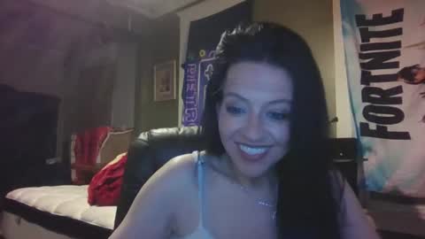 Snapshot of loveashlii chatting on May 12, 2026, 4:42 am loveashlii online show from May 12, 2026, 4:42 am
