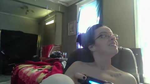 Snapshot of loveashlii chatting on May 14, 2026, 5:42 pm loveashlii online show from May 14, 2026, 5:42 pm