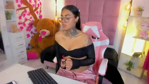 lovely_celestte online show from July 24, 2026, 2:15 pm