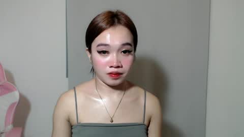 lovely_lianne online show from July 7, 2026, 5:10 am