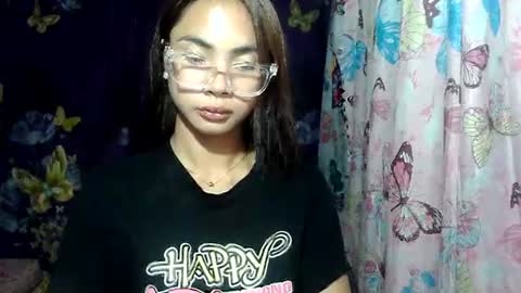 loving_rhean online show from June 23, 2026, 12:14 pm