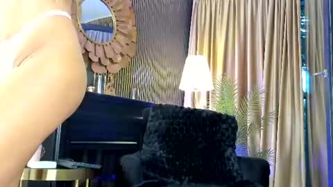 Nora online show from July 3, 2026, 2:40 am