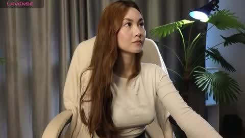 lowkeywild_ online show from July 6, 2026, 4:20 am