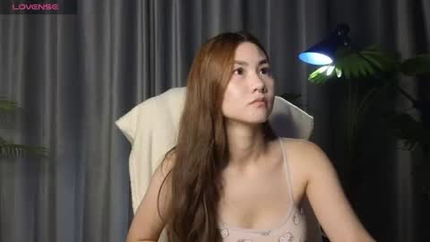 lowkeywild_ online show from July 27, 2026, 4:08 am