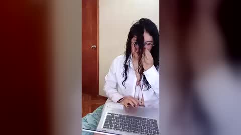 luana363 online show from June 21, 2026, 8:33 pm