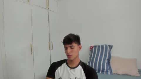 lucacosta19 online show from June 18, 2026, 8:46 pm