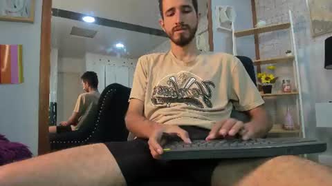 Lucas online show from August 2, 2026, 1:26 am
