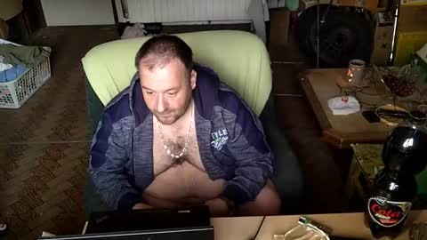 lucas84boy online show from March 9, 2025, 10:08 am