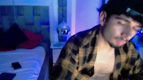 lucasthomson_ online show from June 18, 2026, 9:58 am