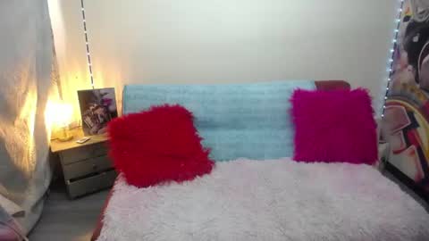 lucia_evans21 online show from July 21, 2026, 8:33 pm