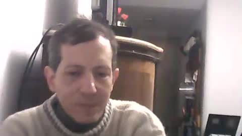 Luciano online show from May 28, 2026, 3:37 am