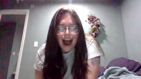Snapshot of luckygirl96 chatting on November 15, 2025, 5:27 am luckygirl96 online show from November 15, 2025, 5:27 am