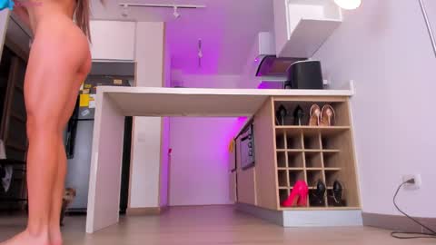 Hello my name is Lucy nice to meet you  thumb up is important for me kisses     online show from May 13, 2026, 2:36 pm