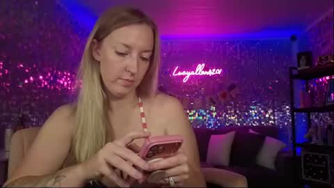 lucyallen4201 online show from July 3, 2026, 10:21 am