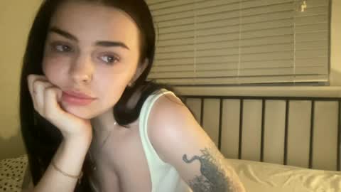 Lucyloo online show from July 24, 2026, 11:19 am