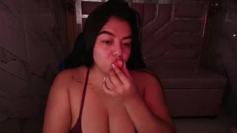 Luna online show from May 26, 2026, 3:13 am