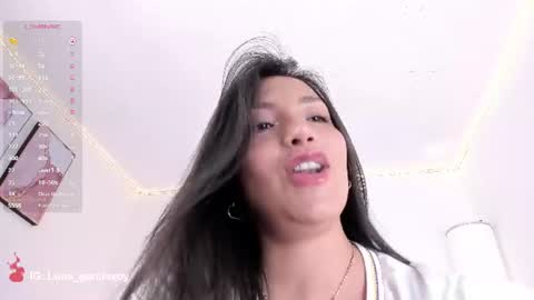 Snapshot of luna_garcia8 chatting on June 17, 2026, 5:58 pm online show from June 17, 2026, 5:58 pm