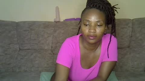 luna_peachy online show from July 20, 2026, 12:29 pm
