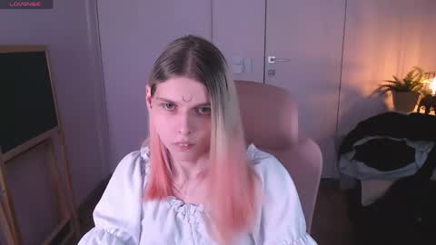 Luna online show from May 10, 2026, 8:36 pm