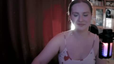 lunamystique_ online show from July 2, 2026, 5:02 am