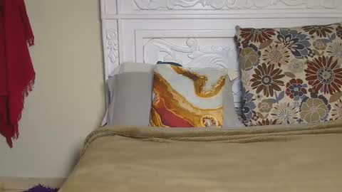 Snapshot of lunarluxee chatting on March 19, 2026, 7:29 pm Luxee online show from March 19, 2026, 7:29 pm
