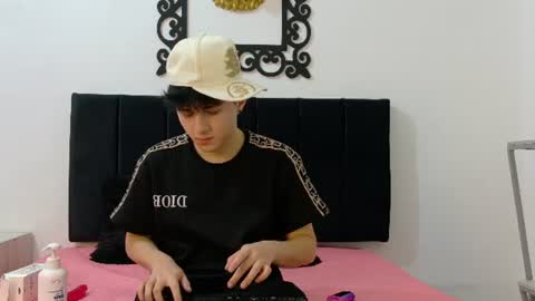 lunaydream online show from June 10, 2026, 11:31 am