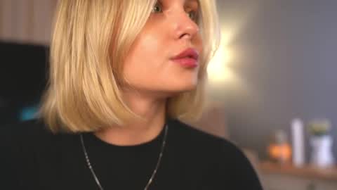 Evi online show from May 10, 2026, 8:19 am