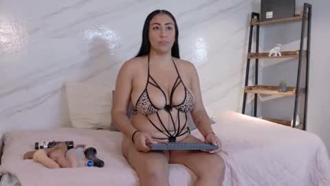 lunna_boobs20 online show from July 4, 2026, 4:51 am