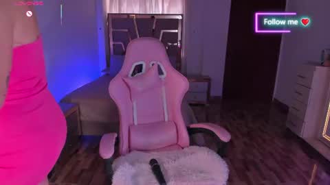 LUNA ROSE online show from July 10, 2026, 6:21 pm