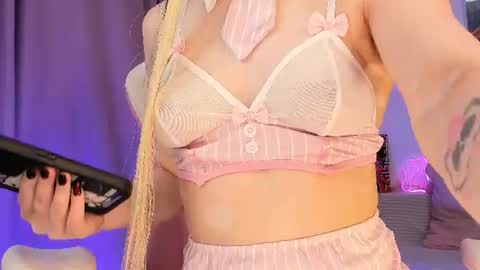 Luvienne Belle online show from June 21, 2026, 1:41 am