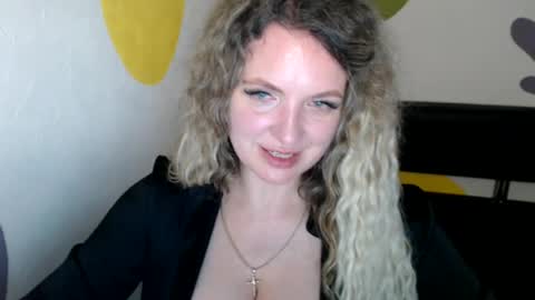 Donna online show from June 13, 2026, 7:01 pm