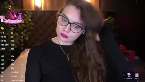luxsopphia_ online show from July 24, 2026, 6:00 am