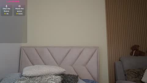 lya_aron_couple online show from July 9, 2026, 3:05 pm