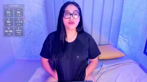 LYA DUBOIS  online show from July 21, 2026, 9:33 am