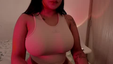 Emilia  online show from May 5, 2026, 2:03 pm