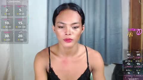 Divina online show from July 16, 2026, 5:57 am