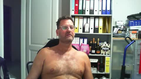 macfly67 online show from July 23, 2026, 9:35 pm