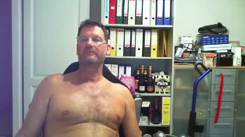 macfly67 online show from July 30, 2026, 9:36 pm