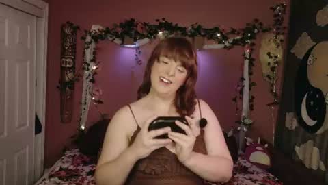 Snapshot of maddy_cat chatting on July 22, 2026, 12:35 am Maddy Cat online show from July 22, 2026, 12:35 am