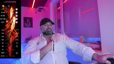 Magabear online show from May 4, 2026, 3:35 am